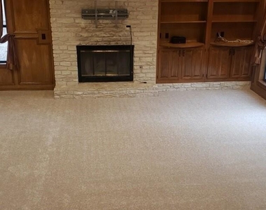 4732 Palisade Dr - Photo Thumbnail 2