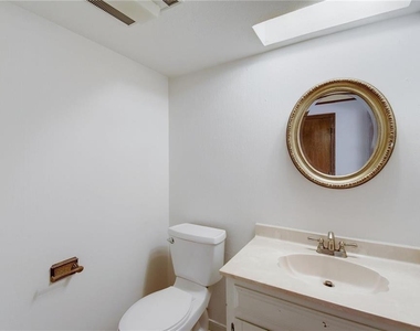 4732 Palisade Dr - Photo Thumbnail 13