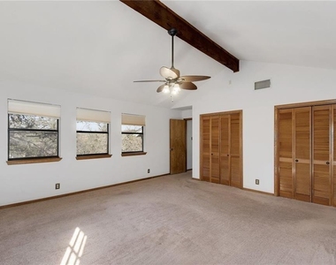 4732 Palisade Dr - Photo Thumbnail 15