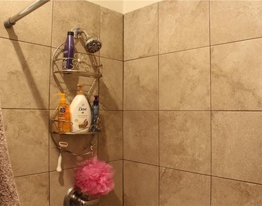 706 W 24th St - Photo Thumbnail 12