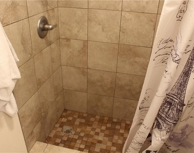 706 W 24th St - Photo Thumbnail 17
