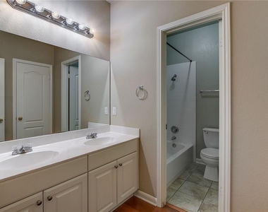 120 Abbey Dr - Photo Thumbnail 15
