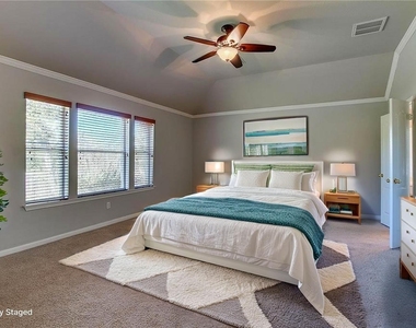 120 Abbey Dr - Photo Thumbnail 8