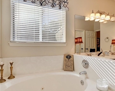 2508 Sonoma Cv - Photo Thumbnail 16