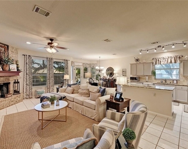 2508 Sonoma Cv - Photo Thumbnail 4