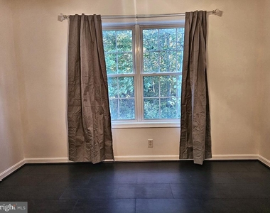 494 Crystal Lane - Photo Thumbnail 13