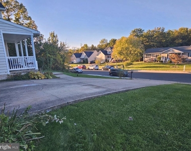 494 Crystal Lane - Photo Thumbnail 26