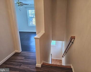 494 Crystal Lane - Photo Thumbnail 12