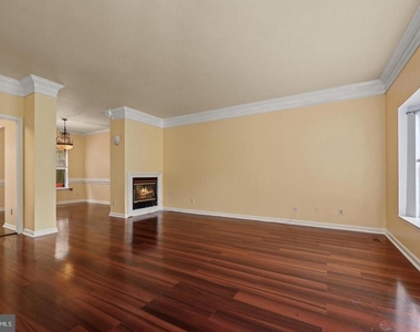 17346 Wexford Loop - Photo Thumbnail 11