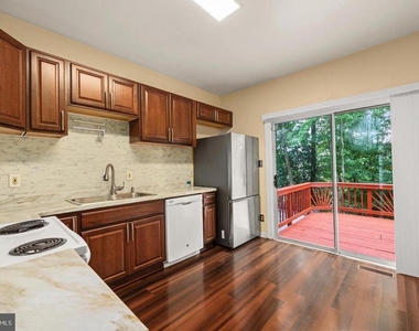 17346 Wexford Loop - Photo Thumbnail 2