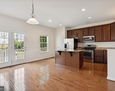 7039 Trek Way - Photo Thumbnail 27