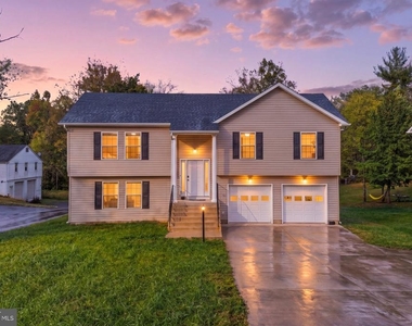 8112 Leland Road - Photo Thumbnail 1