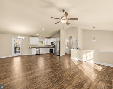 8112 Leland Road - Photo Thumbnail 6