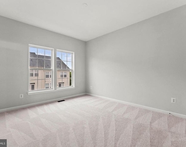 2370 Merseyside Drive - Photo Thumbnail 50