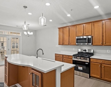 2370 Merseyside Drive - Photo Thumbnail 26