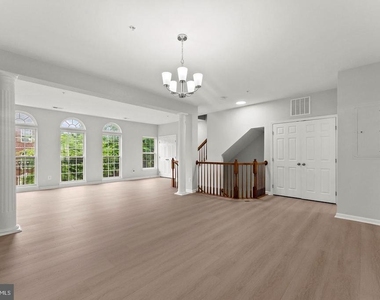 2370 Merseyside Drive - Photo Thumbnail 14