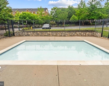 2370 Merseyside Drive - Photo Thumbnail 65