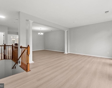 2370 Merseyside Drive - Photo Thumbnail 7