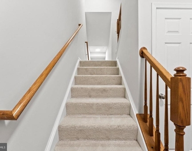2370 Merseyside Drive - Photo Thumbnail 5