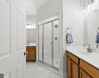 2370 Merseyside Drive - Photo Thumbnail 41