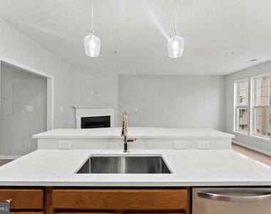 2370 Merseyside Drive - Photo Thumbnail 31