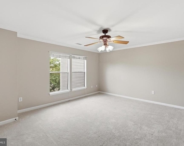 20583 Snowshoe Square - Photo Thumbnail 17