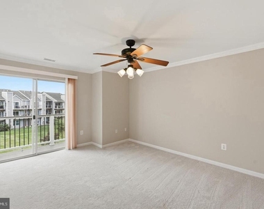 20583 Snowshoe Square - Photo Thumbnail 12
