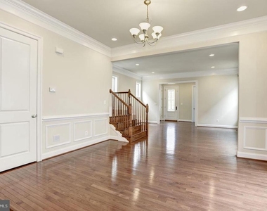 20728 Jennifer Ann Drive - Photo Thumbnail 5