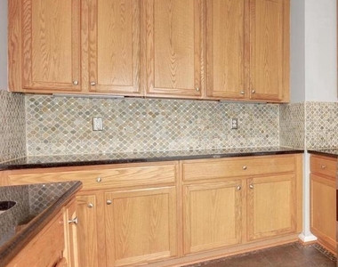 18818 Silverwood Terrace - Photo Thumbnail 12