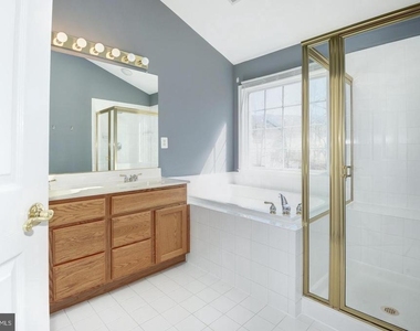 18818 Silverwood Terrace - Photo Thumbnail 26