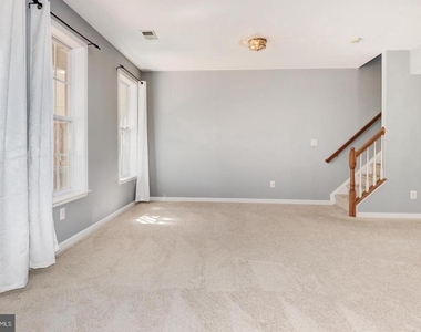 18818 Silverwood Terrace - Photo Thumbnail 36
