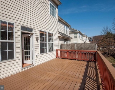 18818 Silverwood Terrace - Photo Thumbnail 19