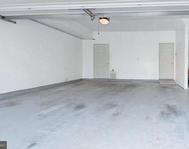 18818 Silverwood Terrace - Photo Thumbnail 45