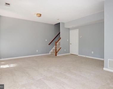 18818 Silverwood Terrace - Photo Thumbnail 37