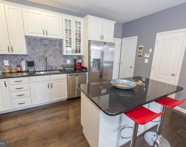 23458 Belvoir Woods Terrace - Photo Thumbnail 6