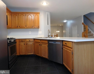 5630 Gresham Lane - Photo Thumbnail 14