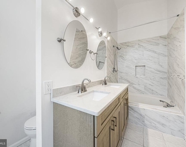5886 Parenham Way - Photo Thumbnail 8
