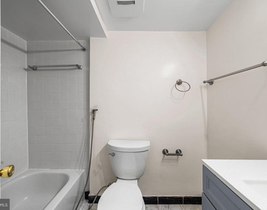 5886 Parenham Way - Photo Thumbnail 13
