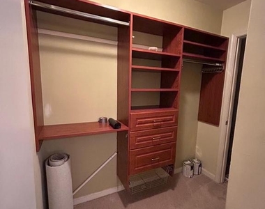 3175 Summit Square Drive - Photo Thumbnail 15
