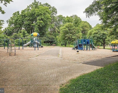 3175 Summit Square Drive - Photo Thumbnail 22