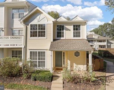 14435 Fallscliff Lane - Photo Thumbnail 5
