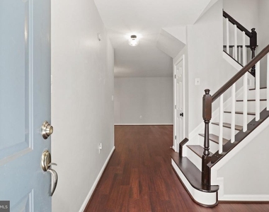 14435 Fallscliff Lane - Photo Thumbnail 7