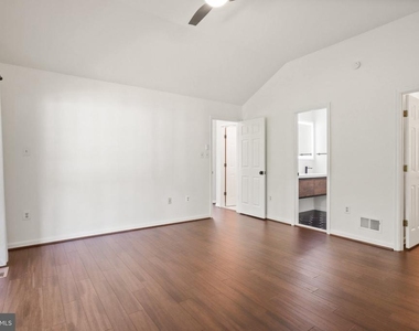 14435 Fallscliff Lane - Photo Thumbnail 28