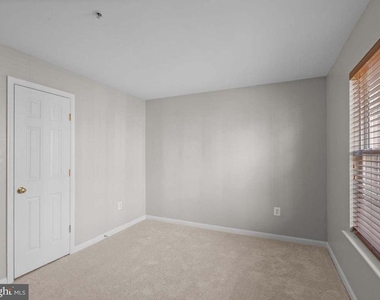 11844 Breton Court - Photo Thumbnail 23