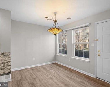 11844 Breton Court - Photo Thumbnail 22