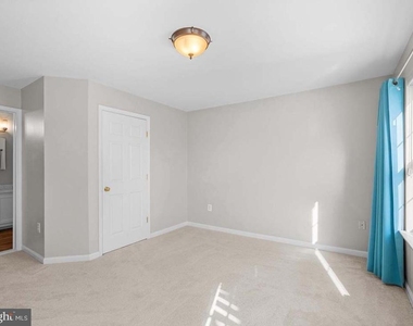 11844 Breton Court - Photo Thumbnail 18