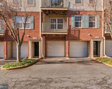 11844 Breton Court - Photo Thumbnail 2