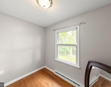 1226 Lakeview Drive - Photo Thumbnail 33