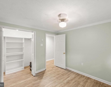 1226 Lakeview Drive - Photo Thumbnail 43