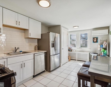 2756 E Pacific Street - Photo Thumbnail 9